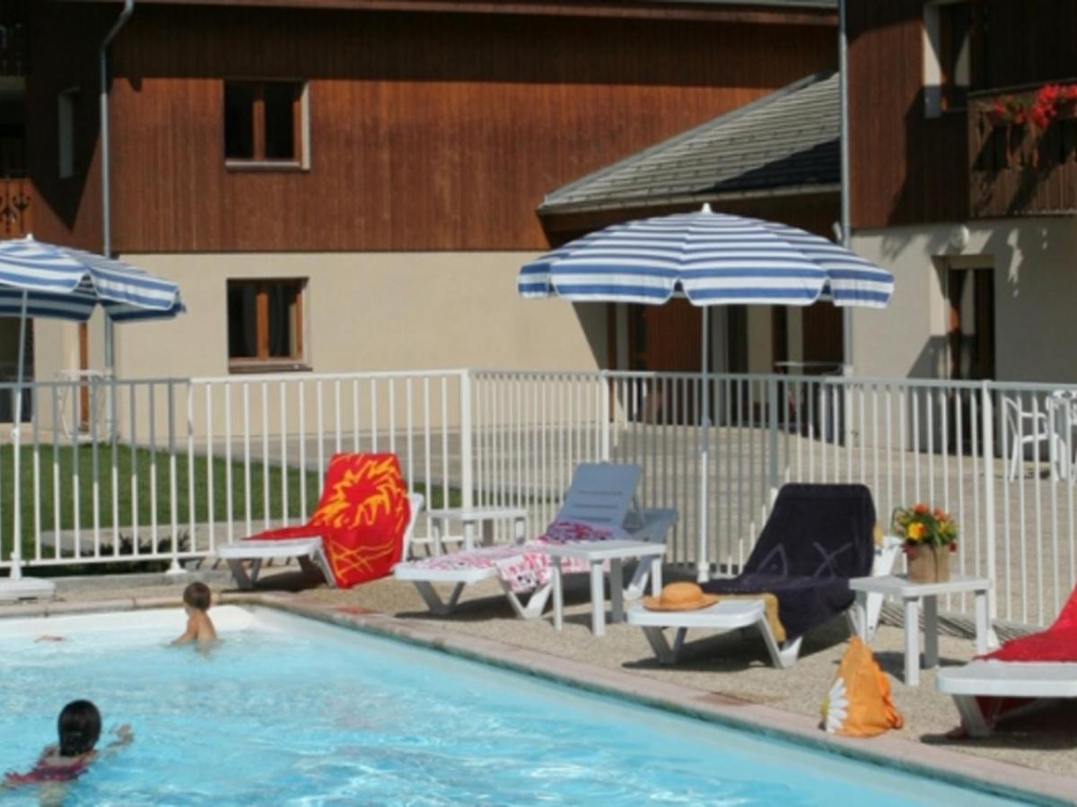 Appartement Confortable Avec Piscines, Terrasse Et Parking A Samoens - Fr-1-629-100 Eksteriør billede